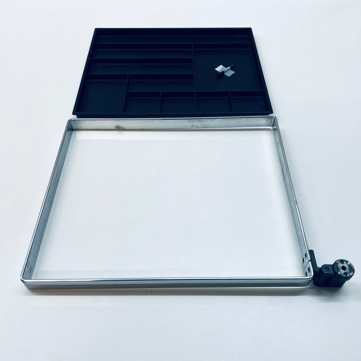 USM Haller Materialschwenkarm zu USM Haller Tisch, links oder rechts