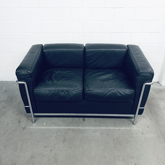 Sofa Le Corbusier LC2, 2-Plätzer, Leder-schwarz