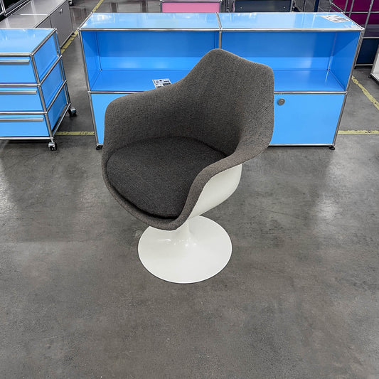 Tulip Armlehnstuhl, Eero Saarinen, Knoll International, Q1