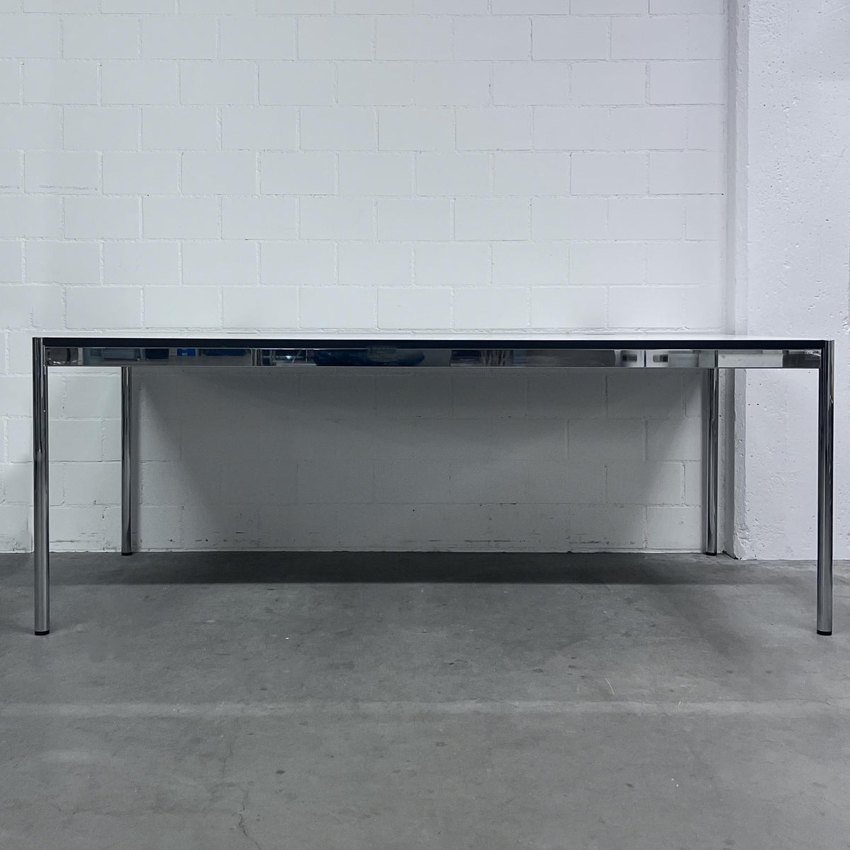 USM Haller Advanced Tisch, Kunstharz Perlgrau, 200x100cm