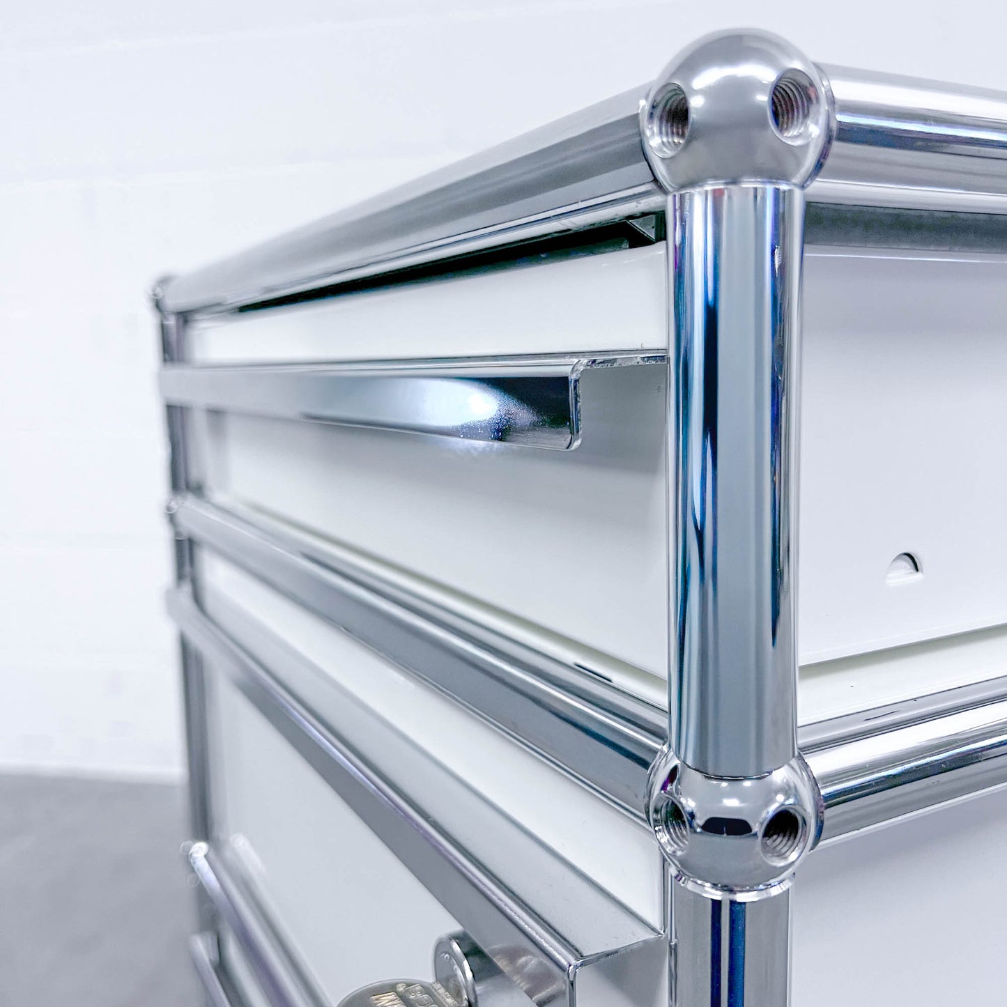 USM Korpus, Reinweiss, A5, A6, A7 Schublade, Q1