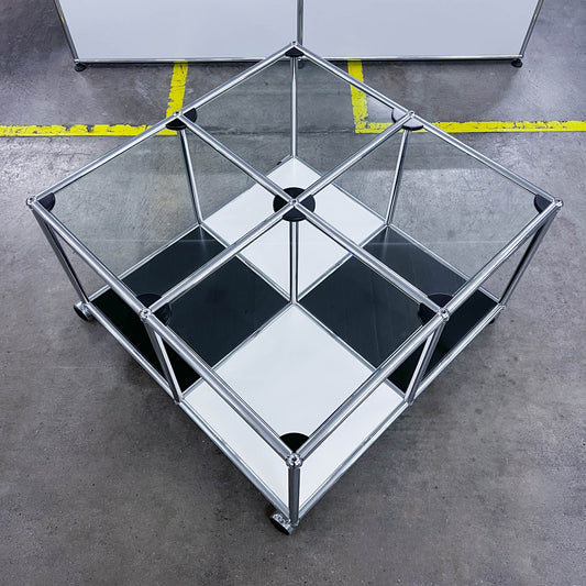 USM Loungetable, Reinweiss, & Graphitschwarz, mit Glaseinlagen, Q1