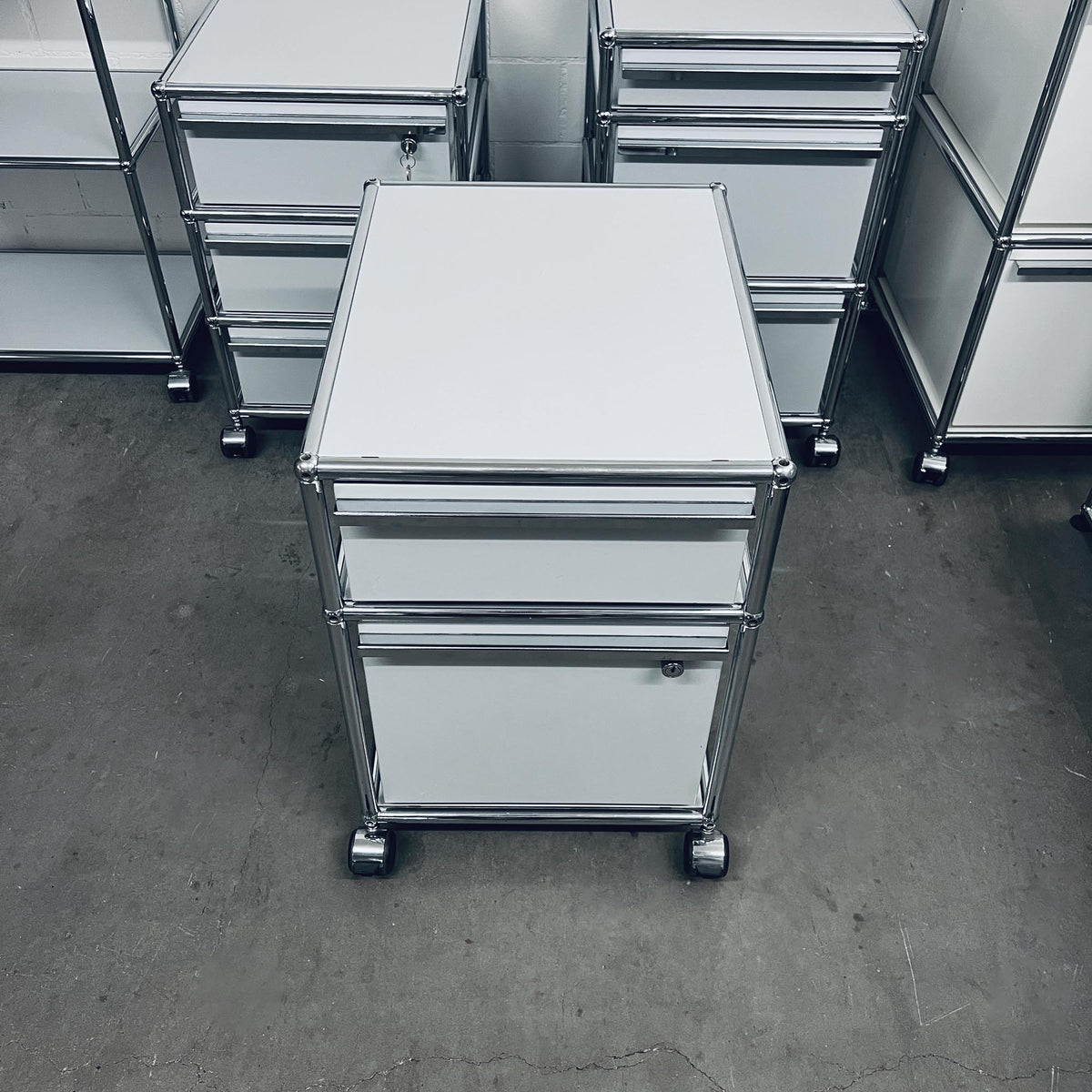 USM Haller Rollkorpus, Lichtgrau, A4, A6 Schublade