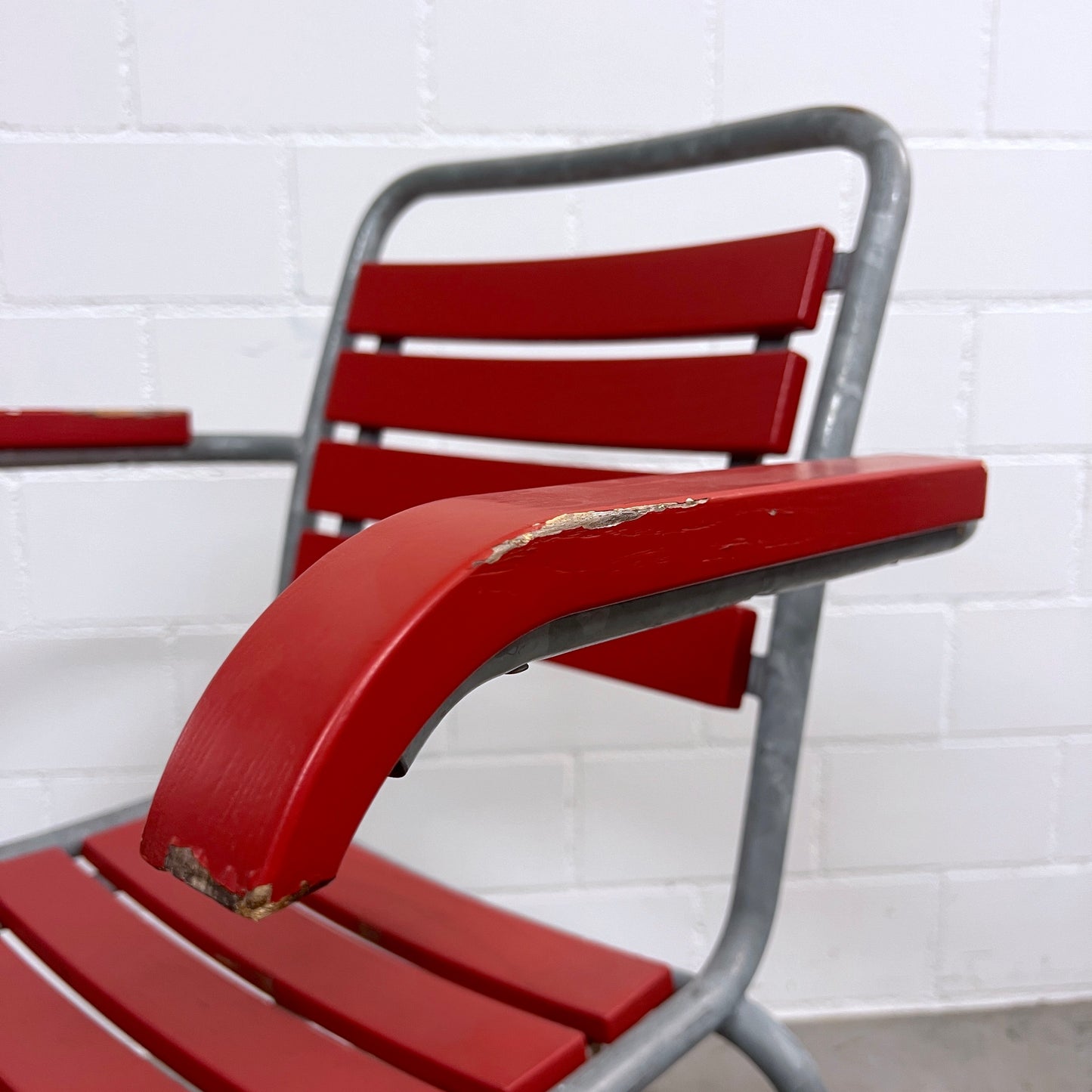 2 Gartenstühle, Atelier Alinea, rot