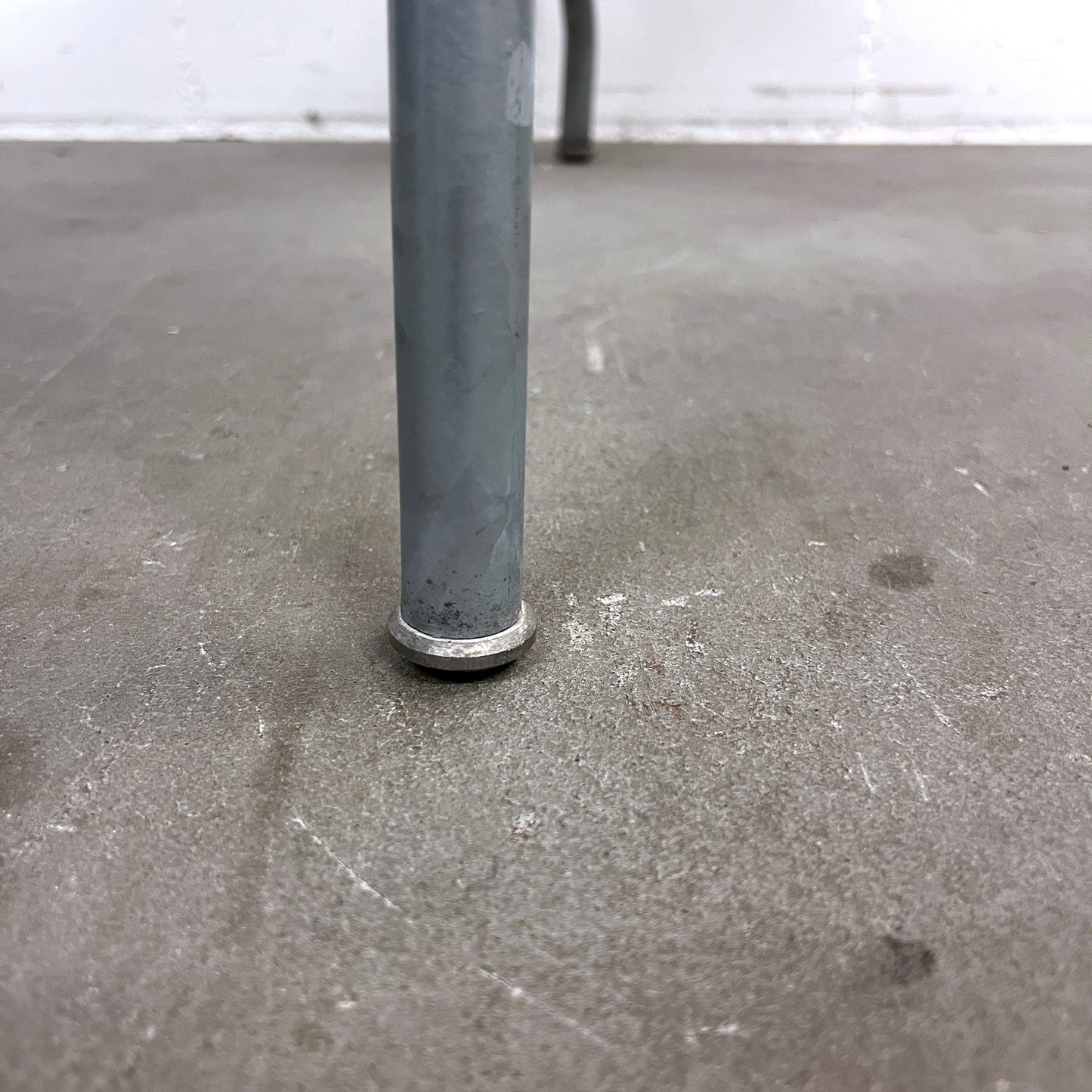 2 Gartenstühle, Atelier Alinea, rot