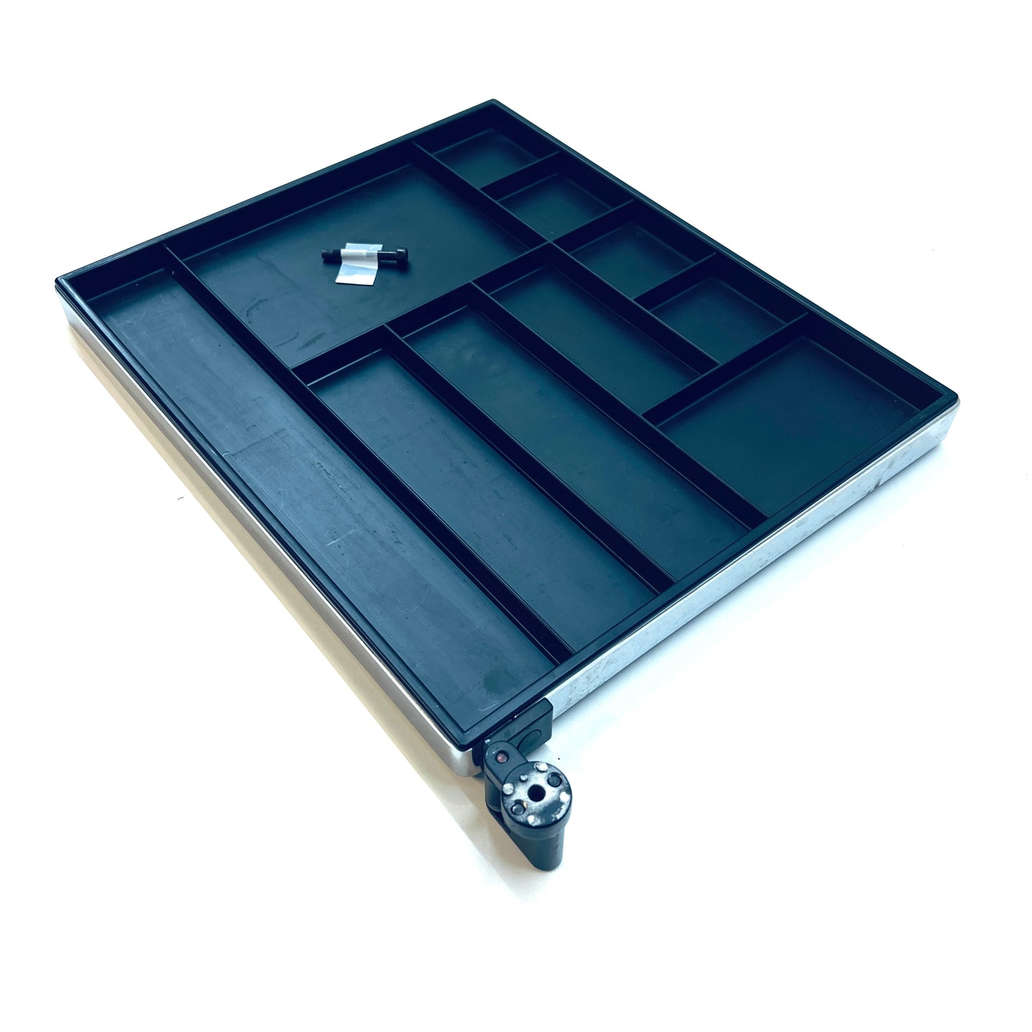 USM Materialschwenkarm zu USM Haller Tisch, links oder rechts