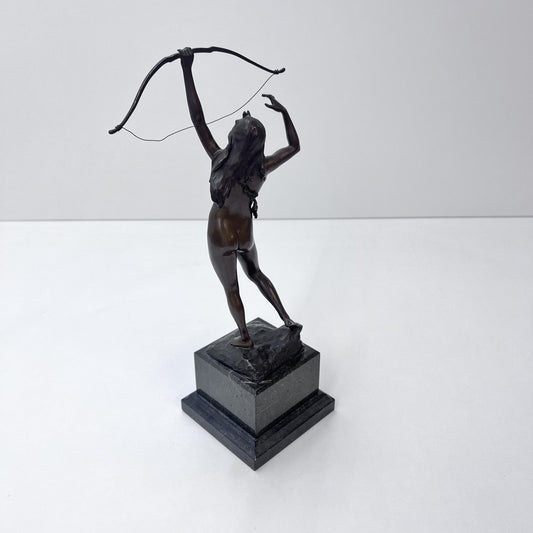 Bronzefigur Diana, Göttin der Jagd, Art Déco