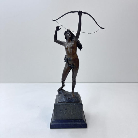 Bronzefigur Diana, Göttin der Jagd, Art Déco