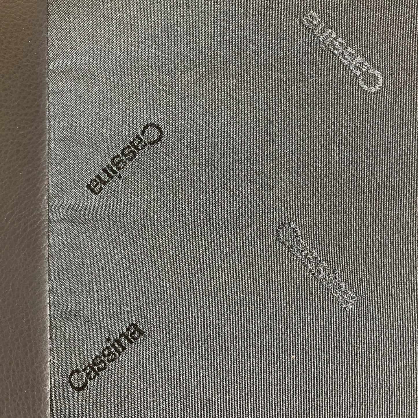 Sessel Le Corbusier LC2, Leder-schwarz