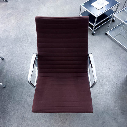 Eames Aluminium Chair Lounge, Herman Miller, Hopsak, braun