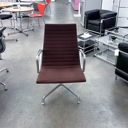 Eames Aluminium Chair Lounge, Herman Miller, Hopsak, braun