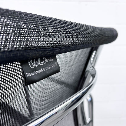 Eames Aluminium Chair, EA 117 Work, Vitra, Netz, schwarz