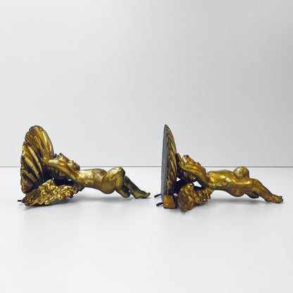 Zwei Engel mit Muscheln, Wanddekoration