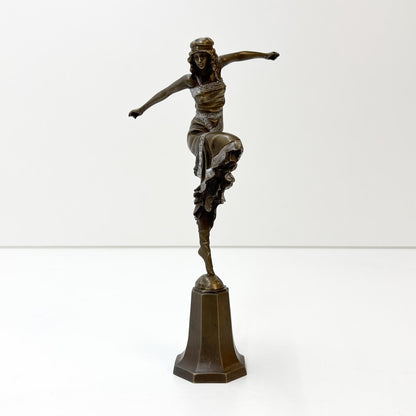 Tänzerin auf Sockel, Art Déco