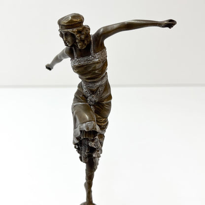 Tänzerin auf Sockel, Art Déco