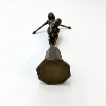 Tänzerin auf Sockel, Art Déco