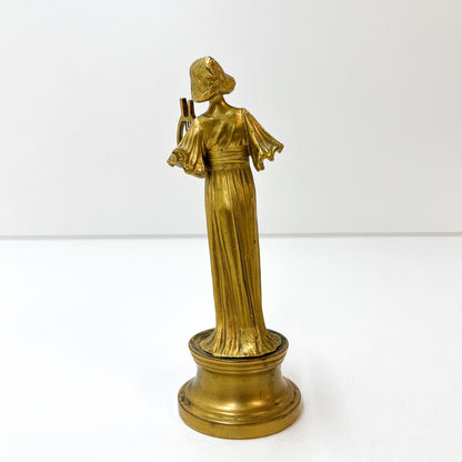 Frau mit Lyra auf Sockel, Bronze, Jugendstil
