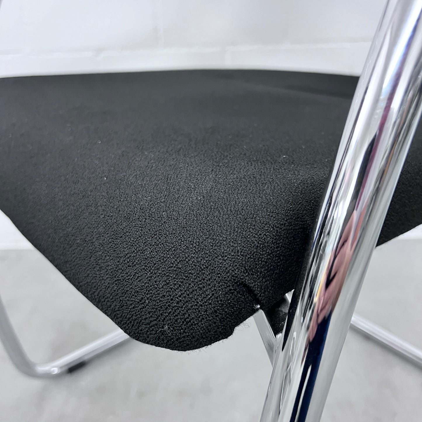 Giroflex 16 Freischwinger Stuhl schwarz Solutionpool