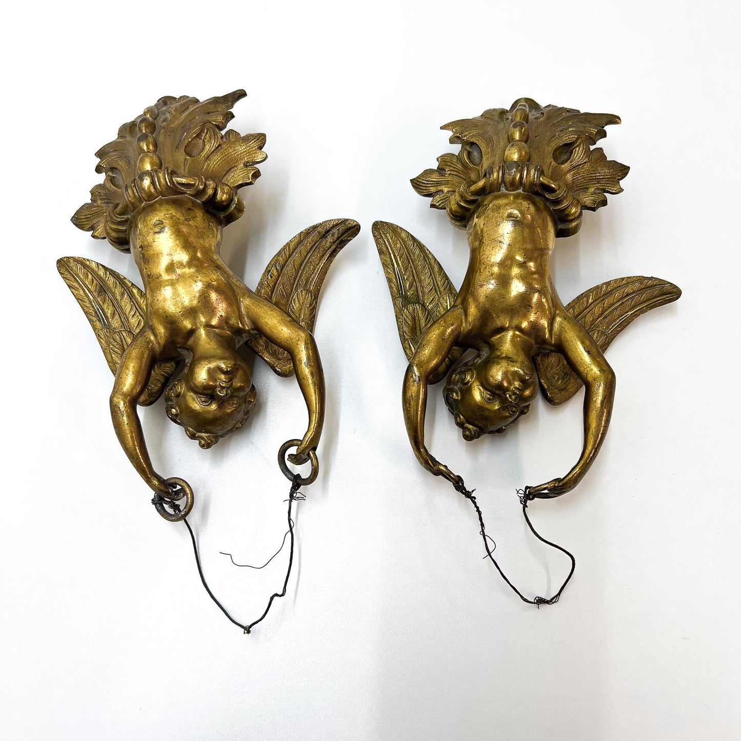 Engelfiguren zum Aufhängen, Bronze