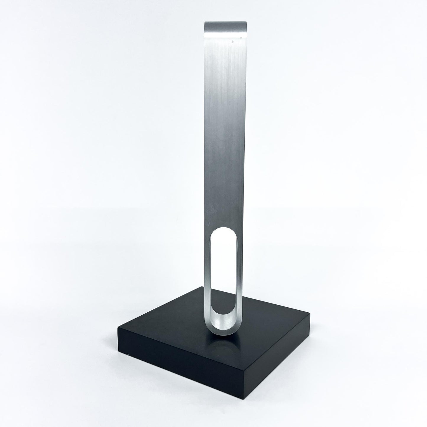 Aluminium Stele, Knut Hesterberg