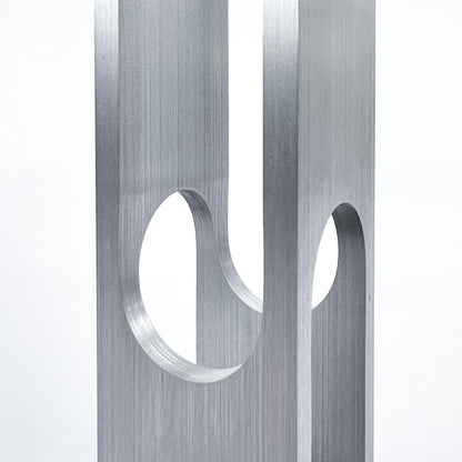 Aluminium Stele, Knut Hesterberg