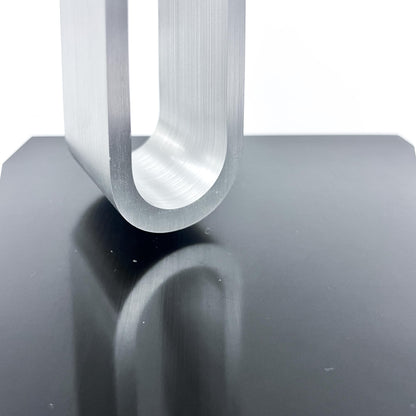 Aluminium Stele, Knut Hesterberg
