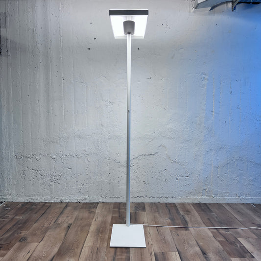 NYX Karboxx Linea Terra Buero Stehleuchte weiss Solutionpool