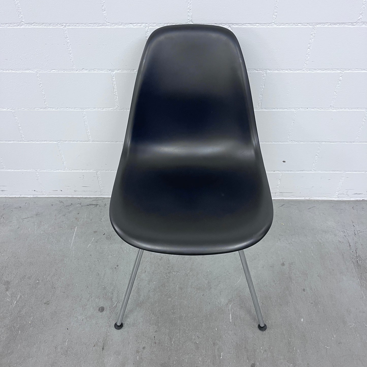 Plastic Chair RE, Schwarz von Vitra, Sitzhöhe 43cm