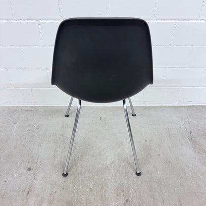 Plastic Chair RE, Schwarz von Vitra, Sitzhöhe 43cm