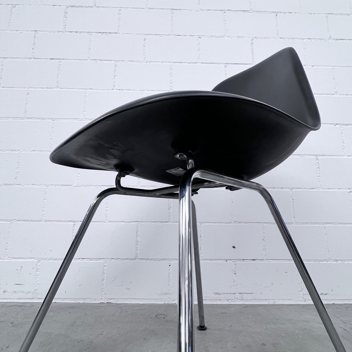 Plastic Chair RE, Schwarz von Vitra, Sitzhöhe 43cm