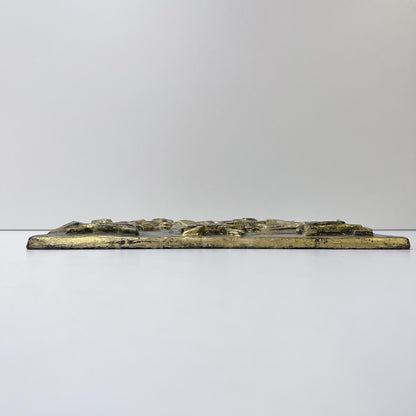 Relief-Bild mit Engeln aus Tonerde, goldfarbig
