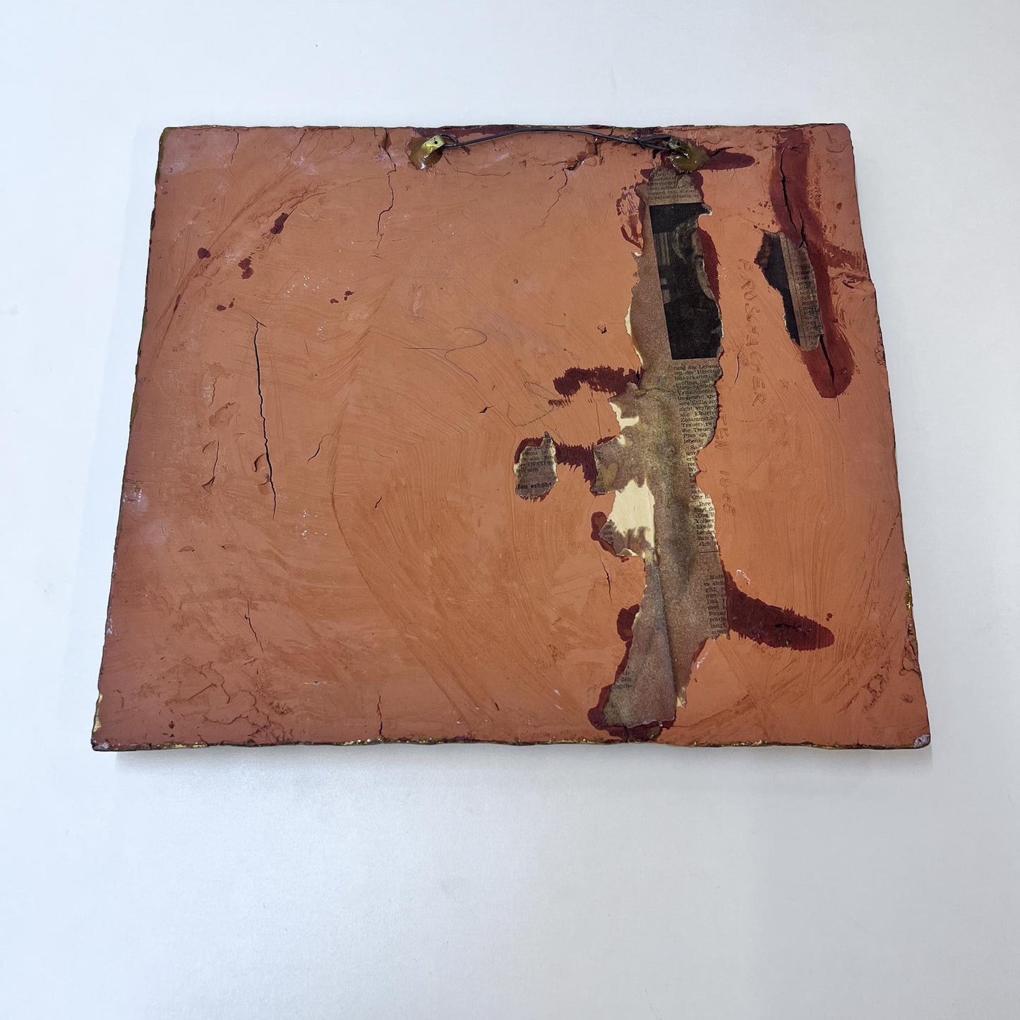 Relief-Bild mit Engeln aus Tonerde, goldfarbig