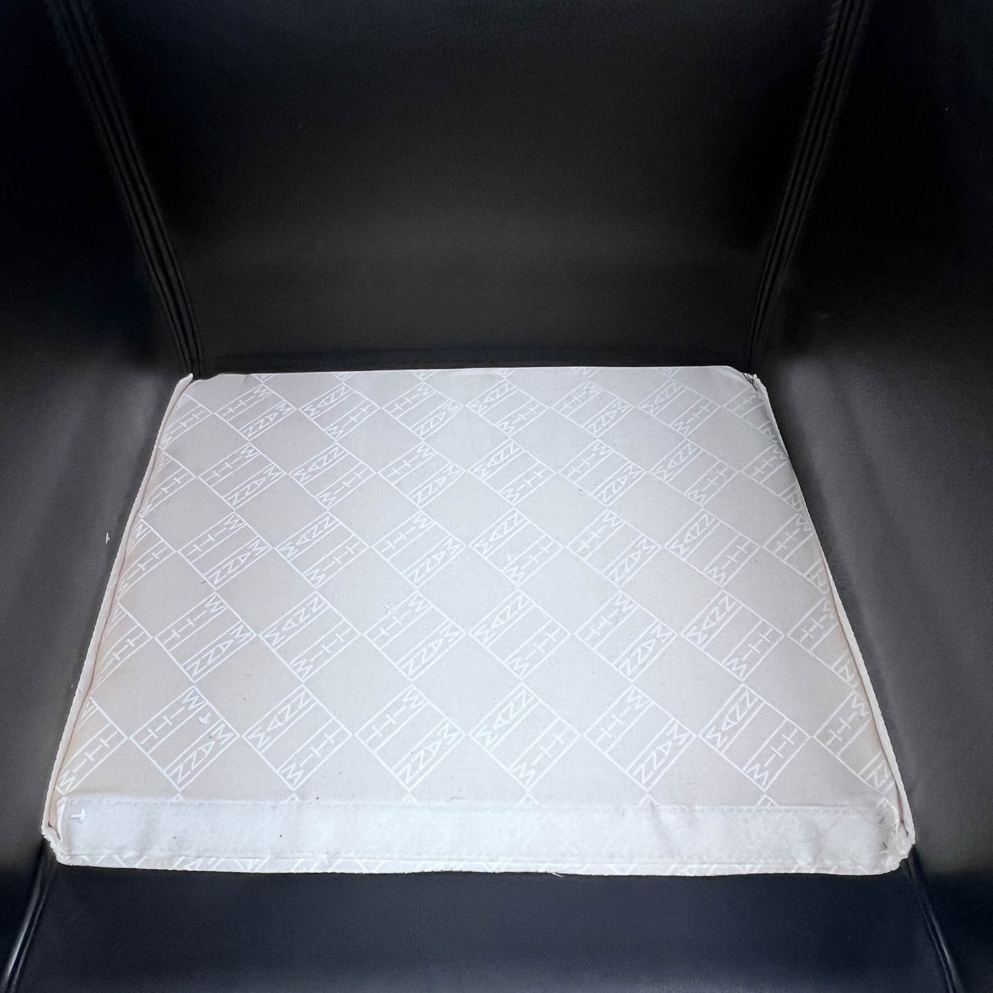 Sessel, Leder schwarz, Aura von Wittmann, Q2