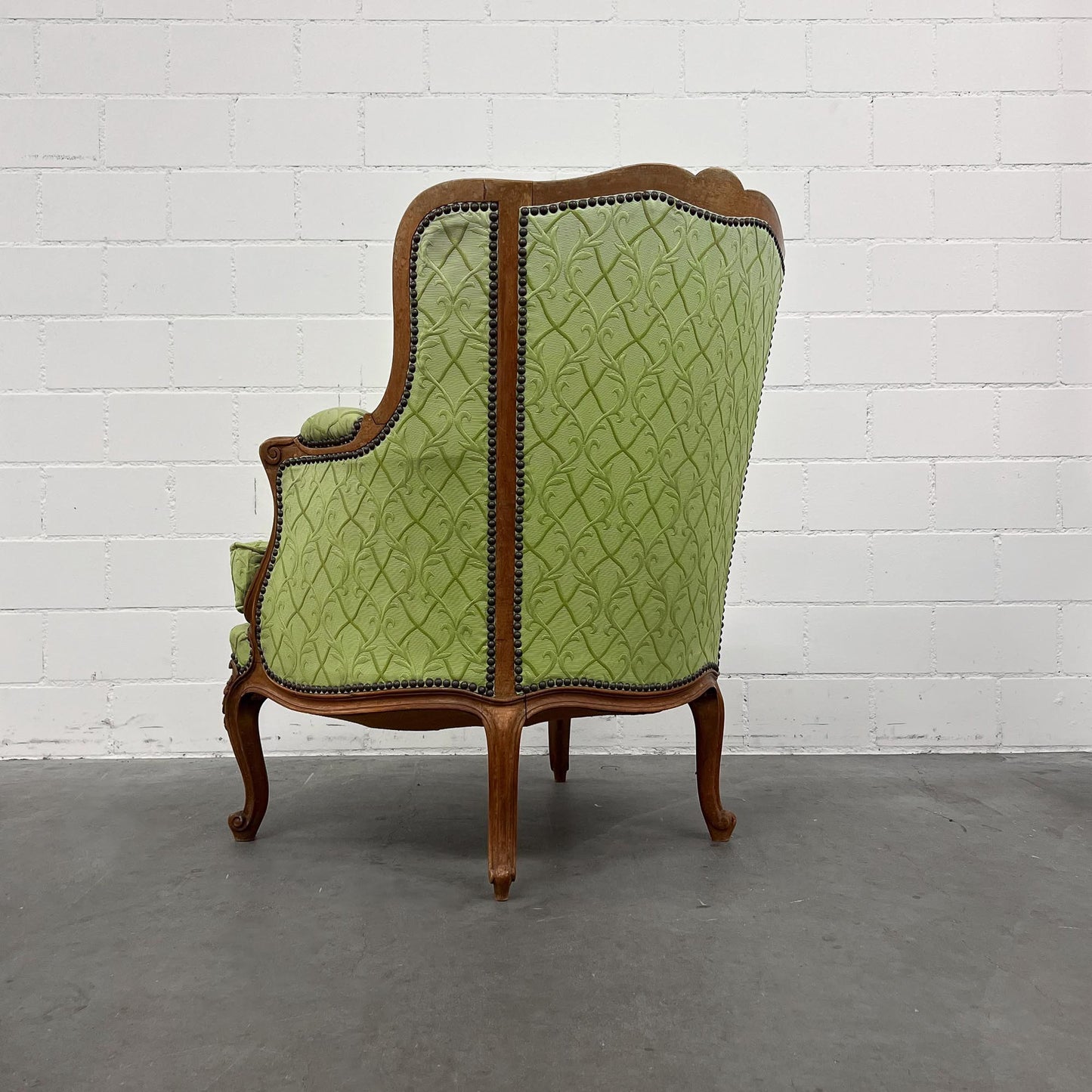 Sessel im Louis XV-Stil, grün, neu bezogen und gepolstert