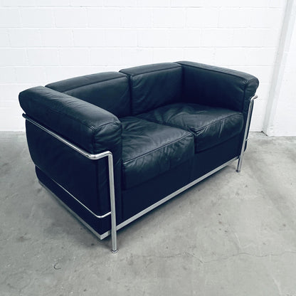 Sofa Le Corbusier LC2, 2-Plätzer, Leder-schwarz
