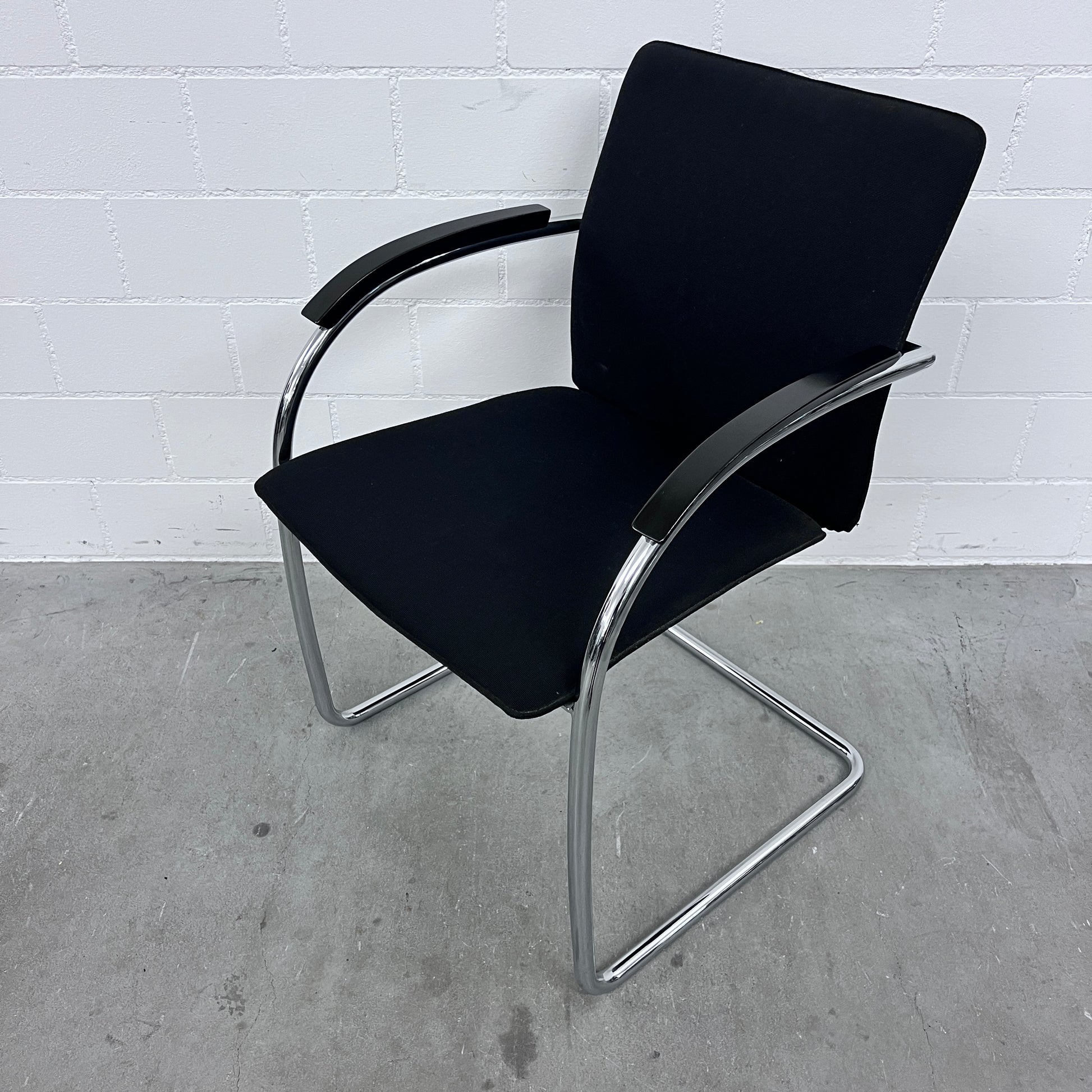 Thonet S78/S79 Freischwinger Stuhl Stoff schwarz Solutionpool