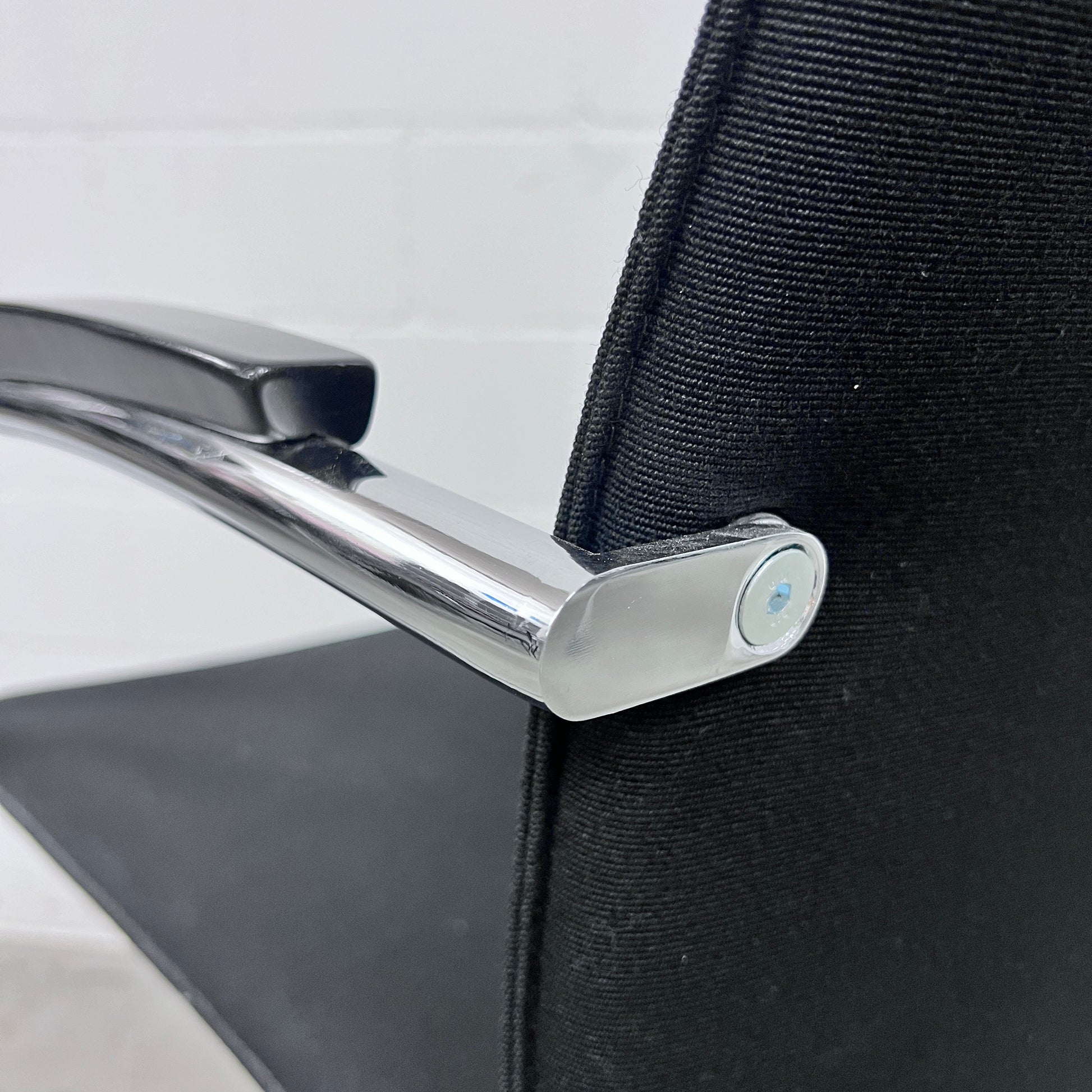 Thonet S78/S79 Freischwinger Stuhl Stoff schwarz Solutionpool