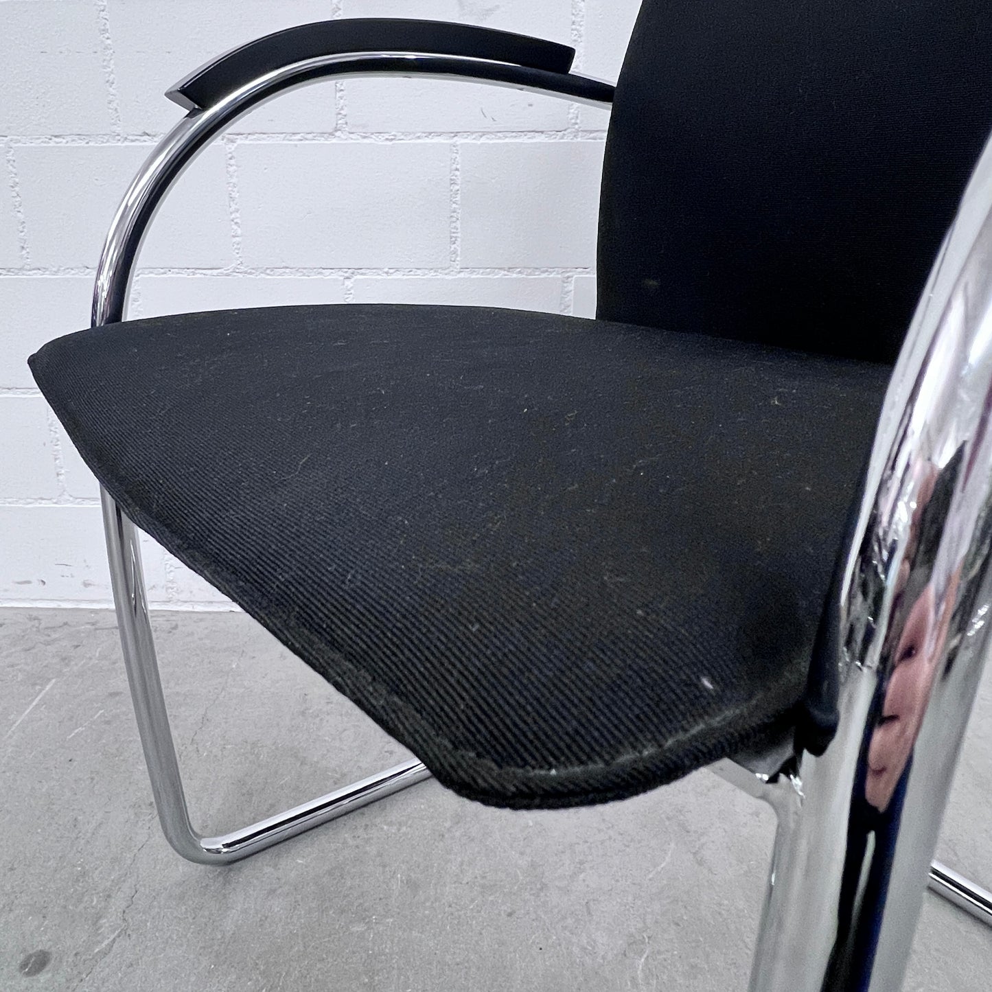 Thonet S78/S79 Freischwinger Stuhl Stoff schwarz Solutionpool