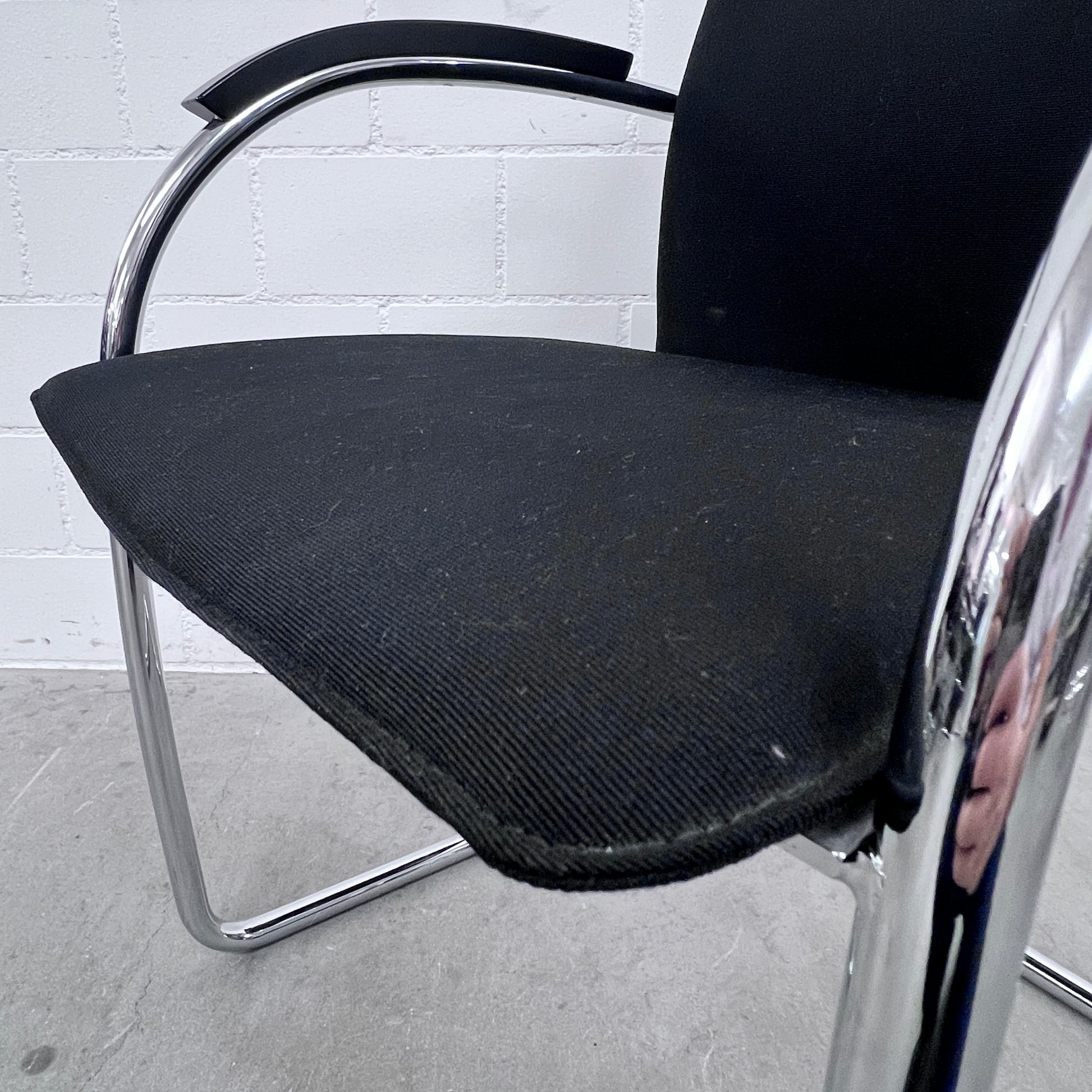 Thonet S78/S79 Freischwinger Stuhl Stoff schwarz Solutionpool