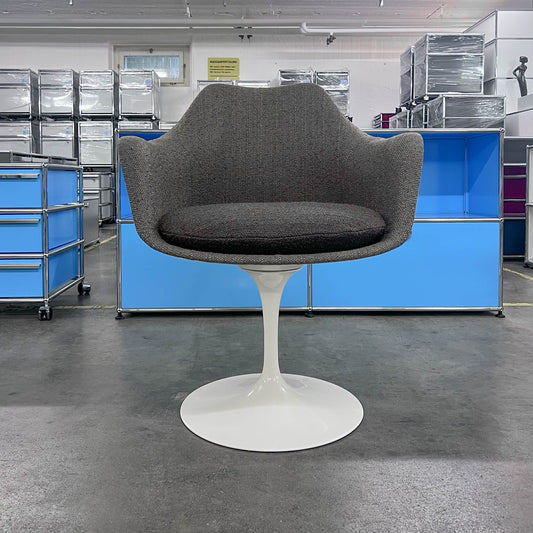 Tulip Armlehnstuhl, Eero Saarinen, Knoll International, Q1
