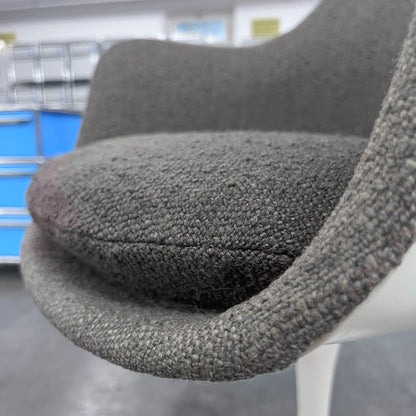 Tulip Armlehnstuhl, Eero Saarinen, Knoll International, Q1