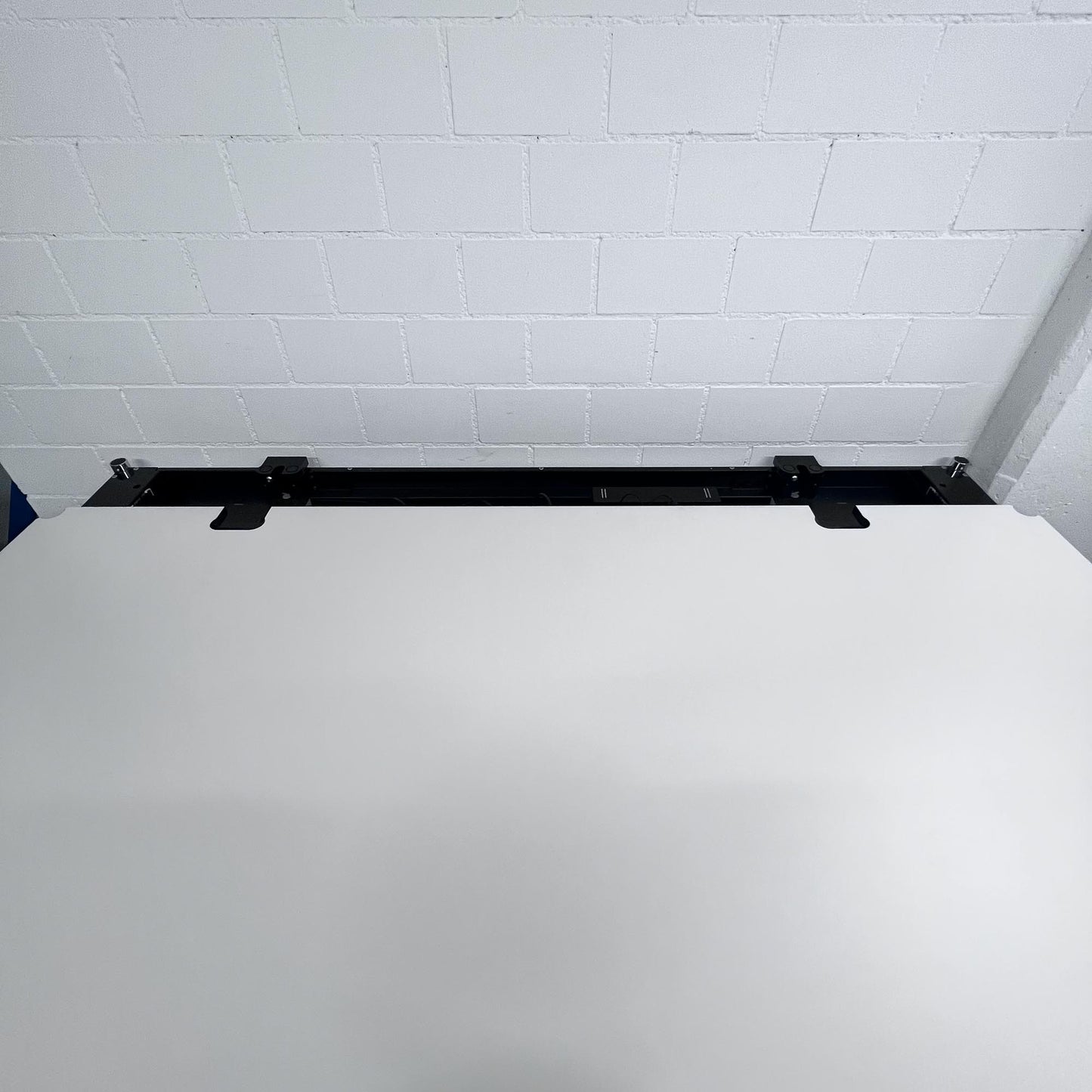 USM Tisch Advanced, Kunstharz Perlgrau, 200x100cm