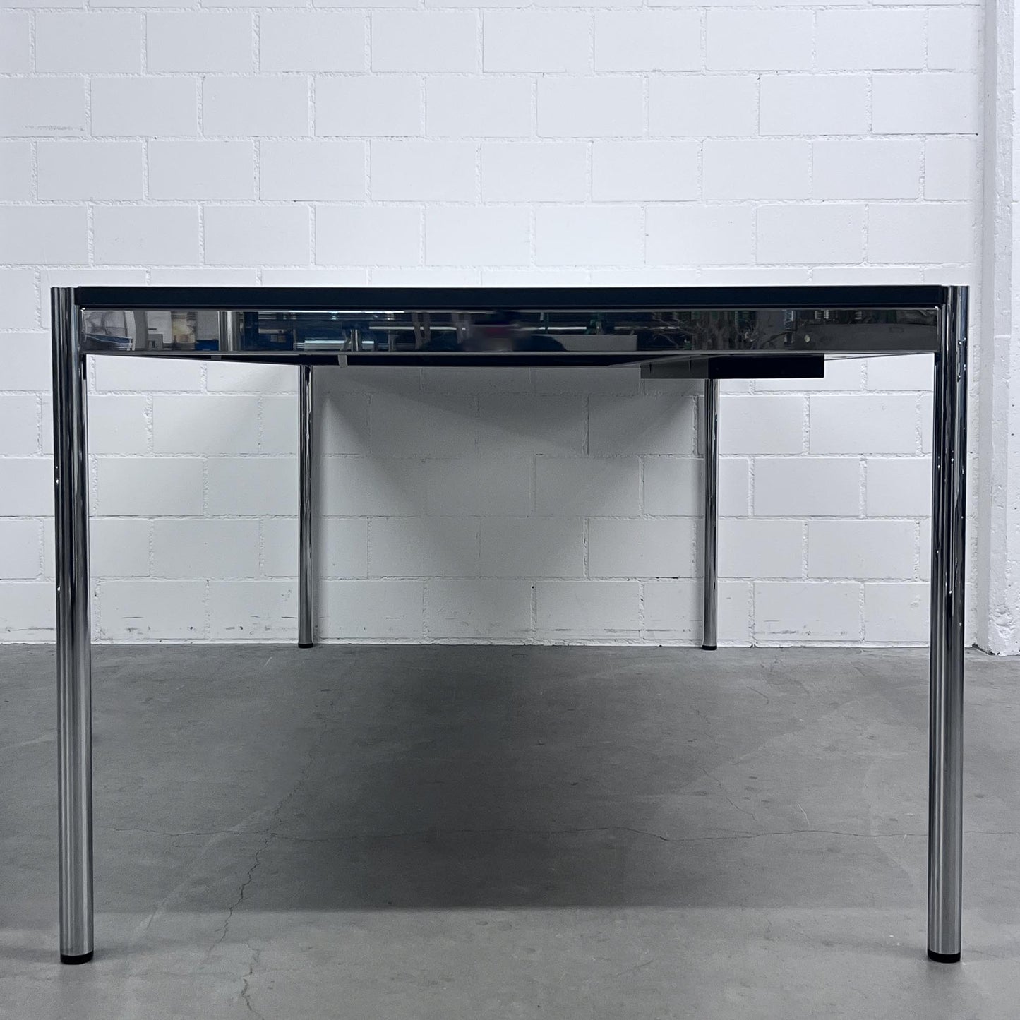 USM Tisch Advanced, Kunstharz Perlgrau, 200x100cm
