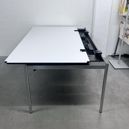 USM Tisch Advanced, Kunstharz Perlgrau, 200x100cm