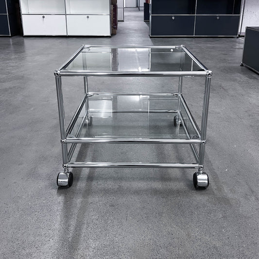 USM Beistelltisch auf Rollen, Q1