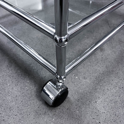 USM Beistelltisch auf Rollen, Q1