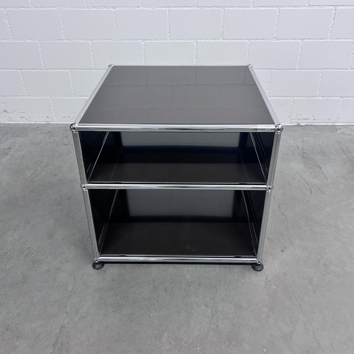 USM Druckermöbel auf Füsschen, Braun