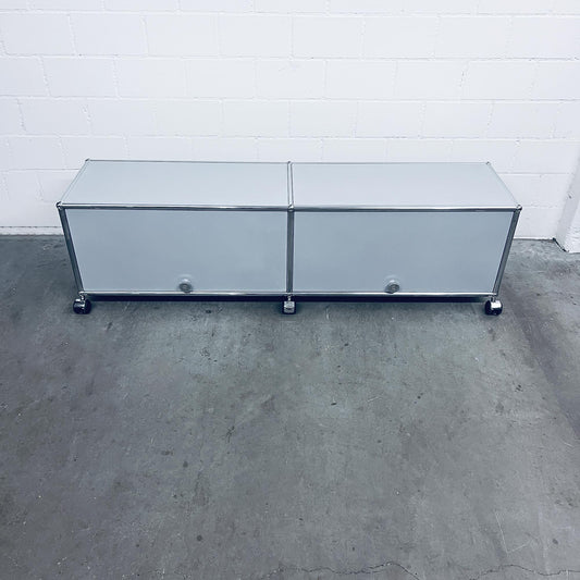 USM Fernseh-Lowboard, Mattsilber, 2 Einschubtüren