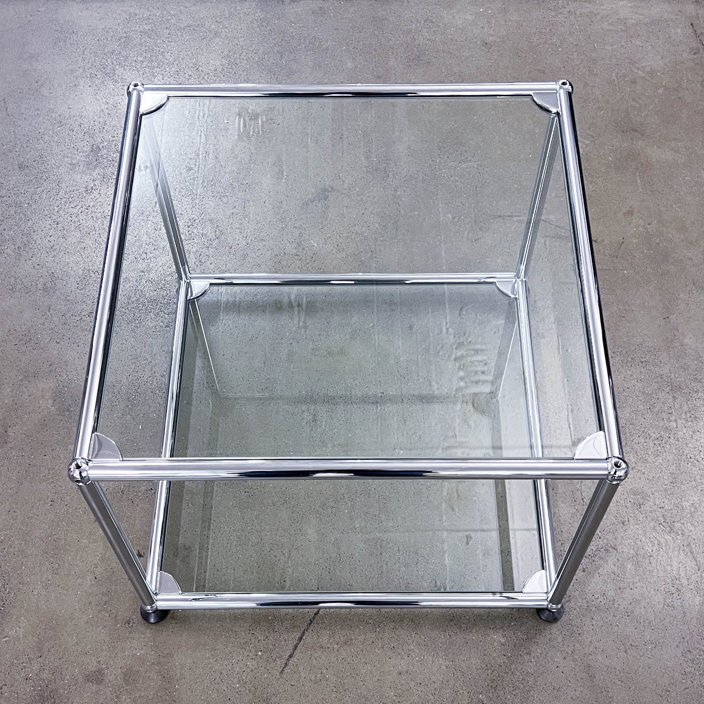 USM Glasbeistelltisch, Q1