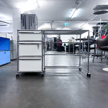 USM Home-Office-Pult, Reinweiss, 2 A5, 1 A6 Schubladen, Q1
